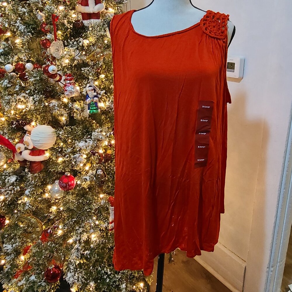 NWT PREMISE Asymmetrical Top Carnation Red Sleeveless Shirt XL Crocheted Strap